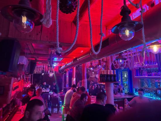 Ζητείται 1 barwoman για Club,στnν Κρήτη 80 ευρώ,μεροκάματο Σουδα νομού Χανιών, Κρήτη Εστιατόρια - Καφέ - Μπαρ Εργασία (φωτογραφία 1)